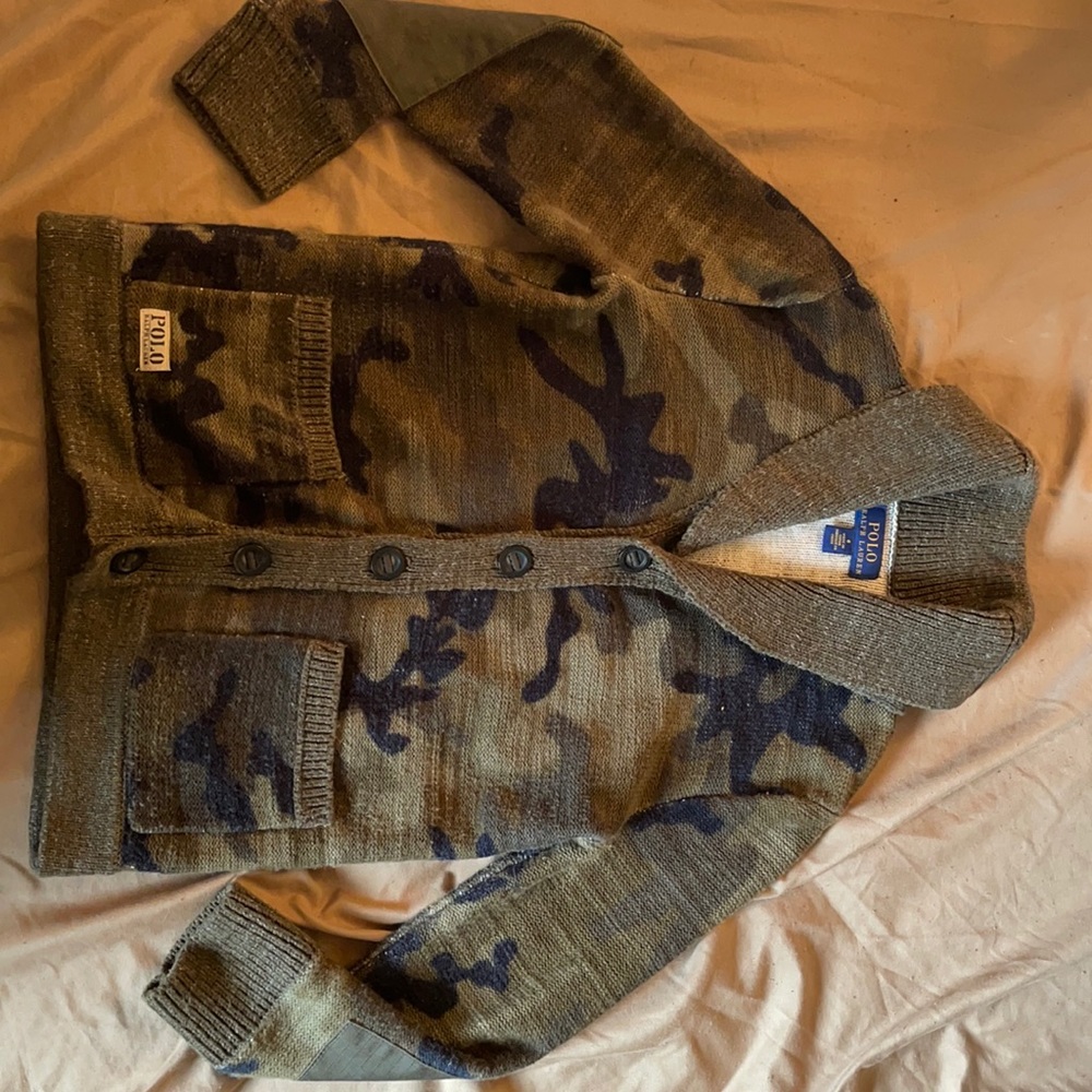 Boys cardigan.